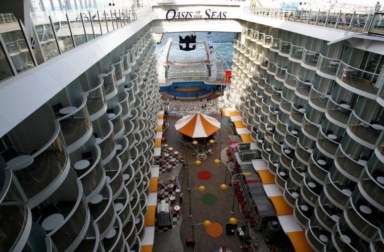 Oasis of the Seas - самый большой и дорогой лайнер