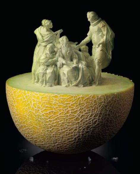 Оригинальные фруктовые скульптуры